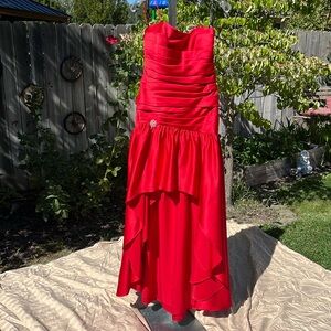 NWOT RED Alfred Angelo Evening Gown high/low satin-  Sz 10